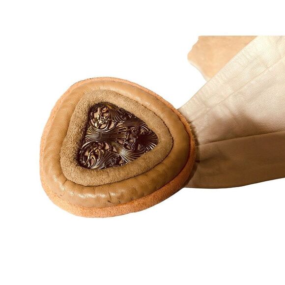 Vintage 80's Artsy Cream Leather Statement Belt Suede Leather Embellished Closur - Picture 2 of 5